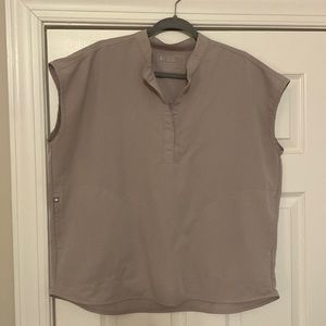 Figs - Women's Slate
Rafaela - Mandarin
Collar Scrub Top - Large